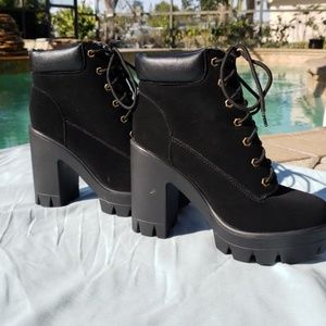 Black velvet faux leather boots heels platform